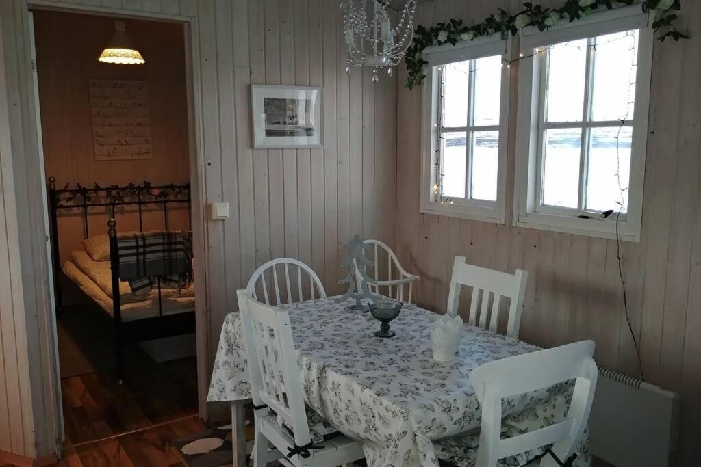 Cosy Cottage-Alfabakki-With Hot Tub Stori-Bakki Екстериор снимка